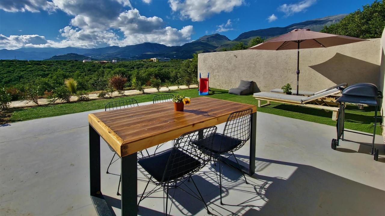 Gratelia Apartment Damnoni Exterior photo