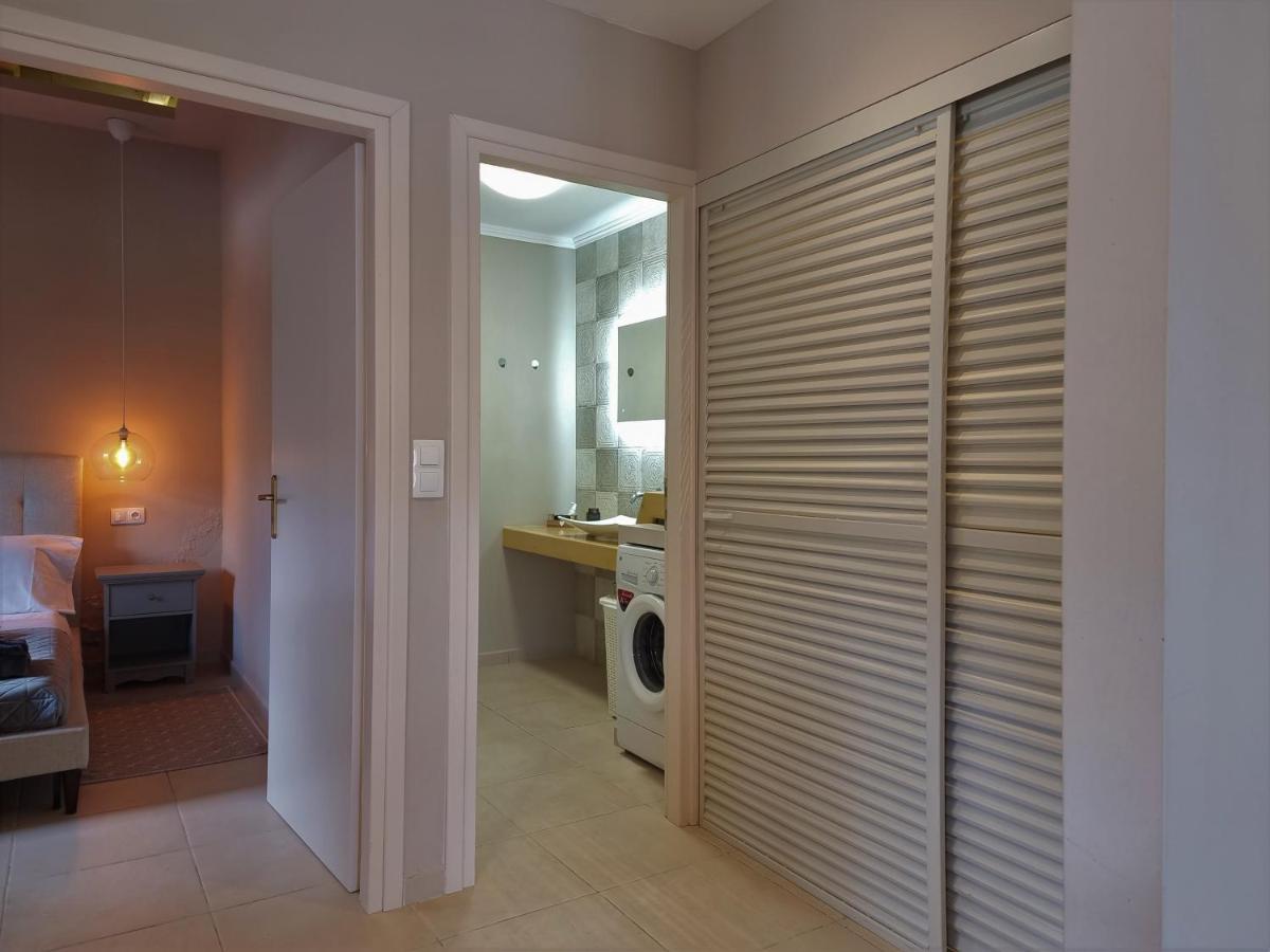 Gratelia Apartment Damnoni Exterior photo